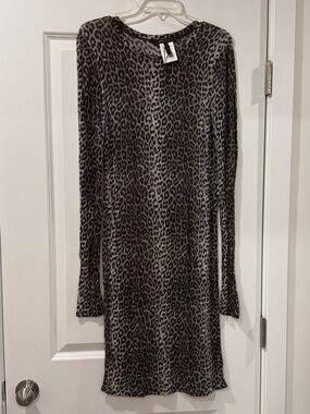 BCBGMaxAzria Gray & Black Leopard Print Knit Top